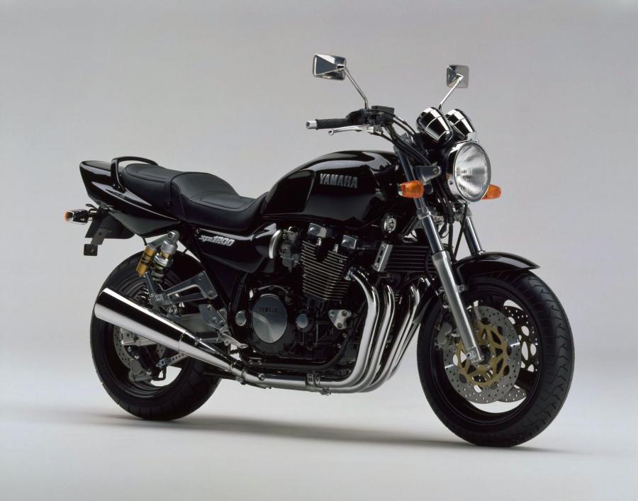 Yamaha XJR1200